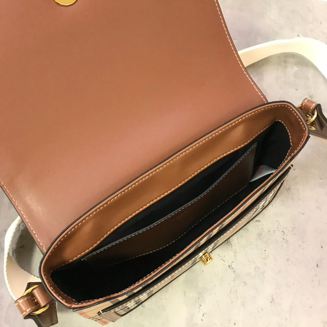 BBR Beige Note Bag