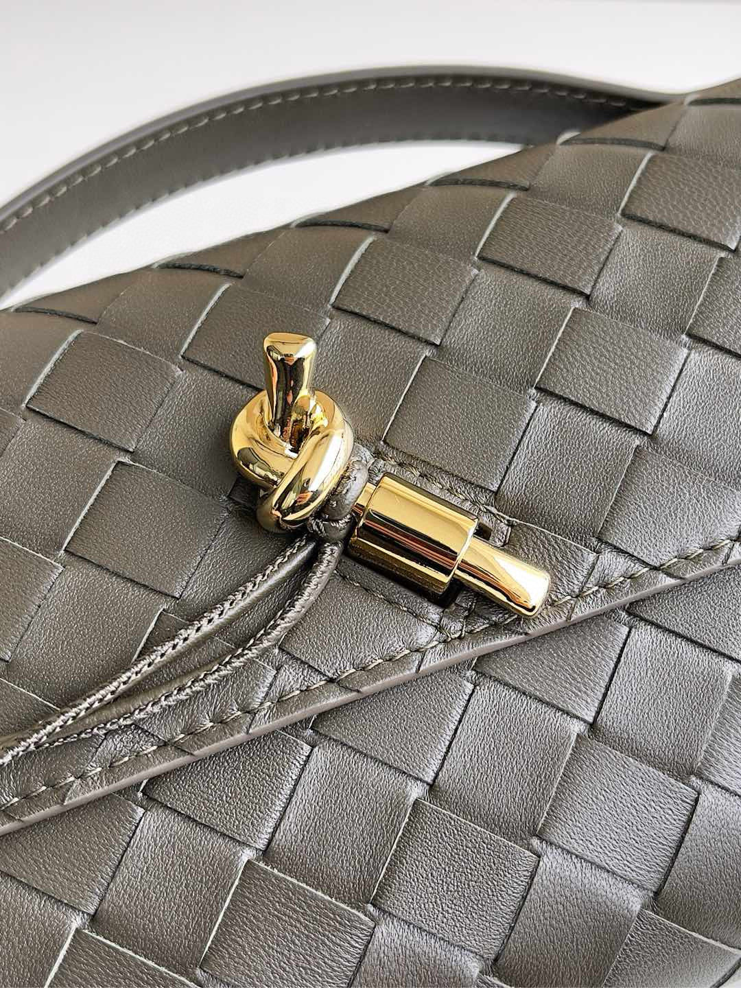 BV Andiamo Clutch Bag 31x13x3cm