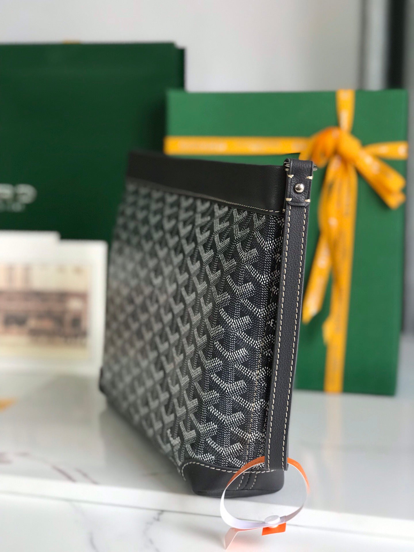 Goyard Conti
