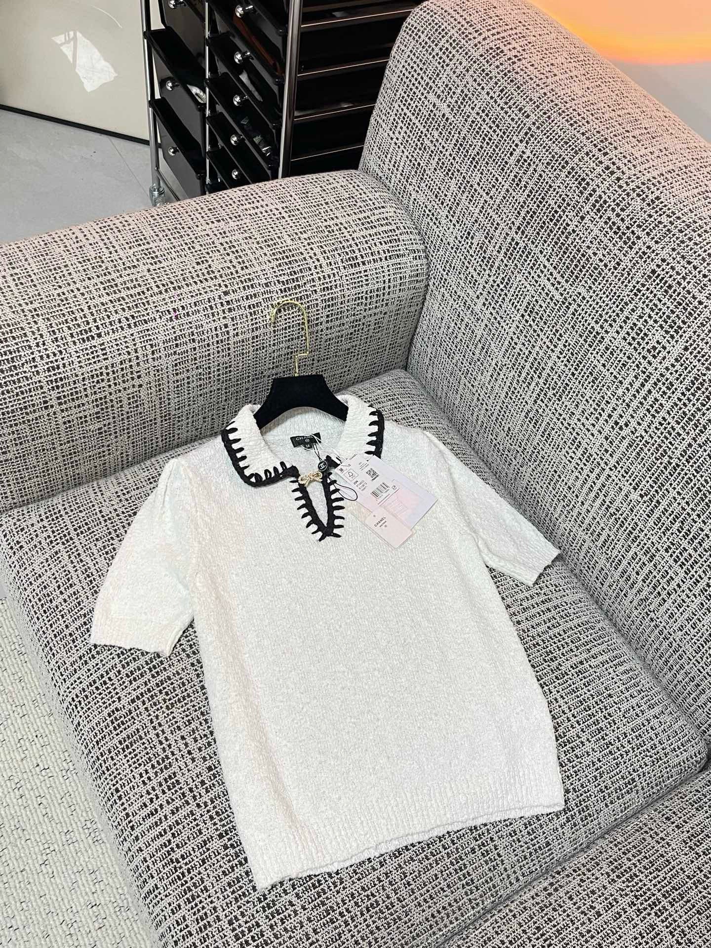 Chanel T-Shirt