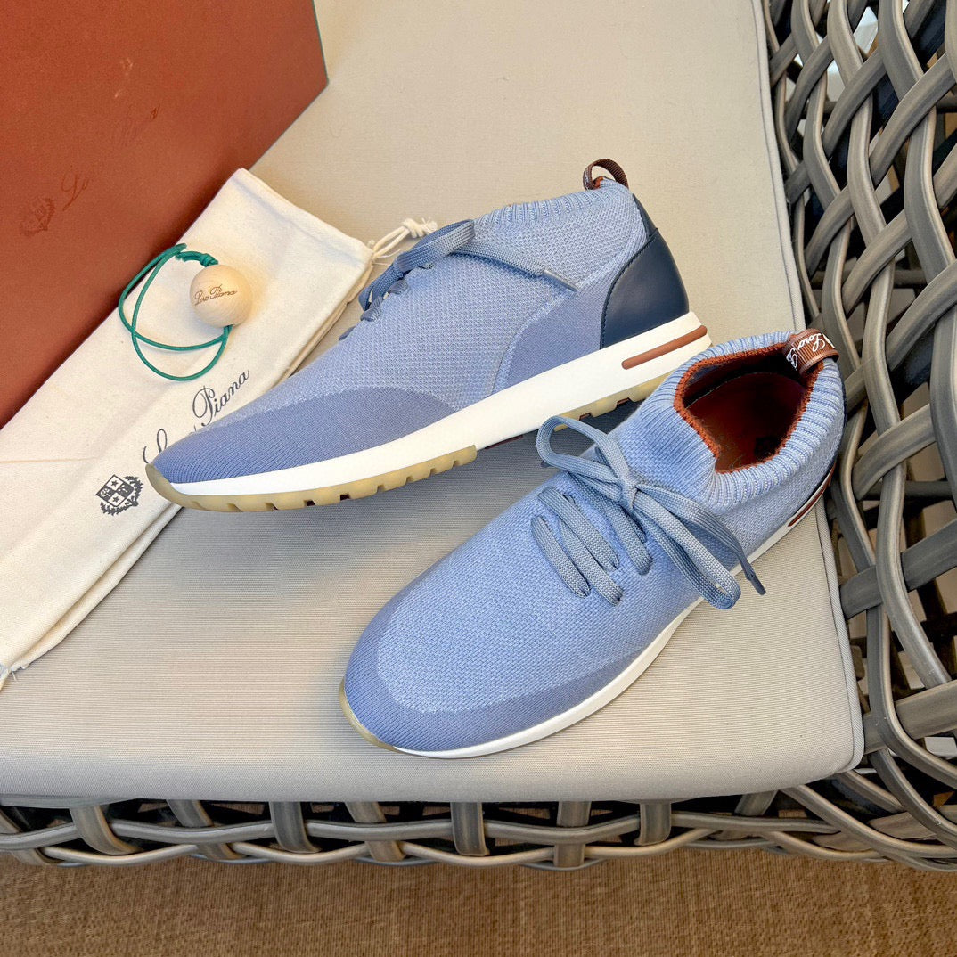 LP Sneakers