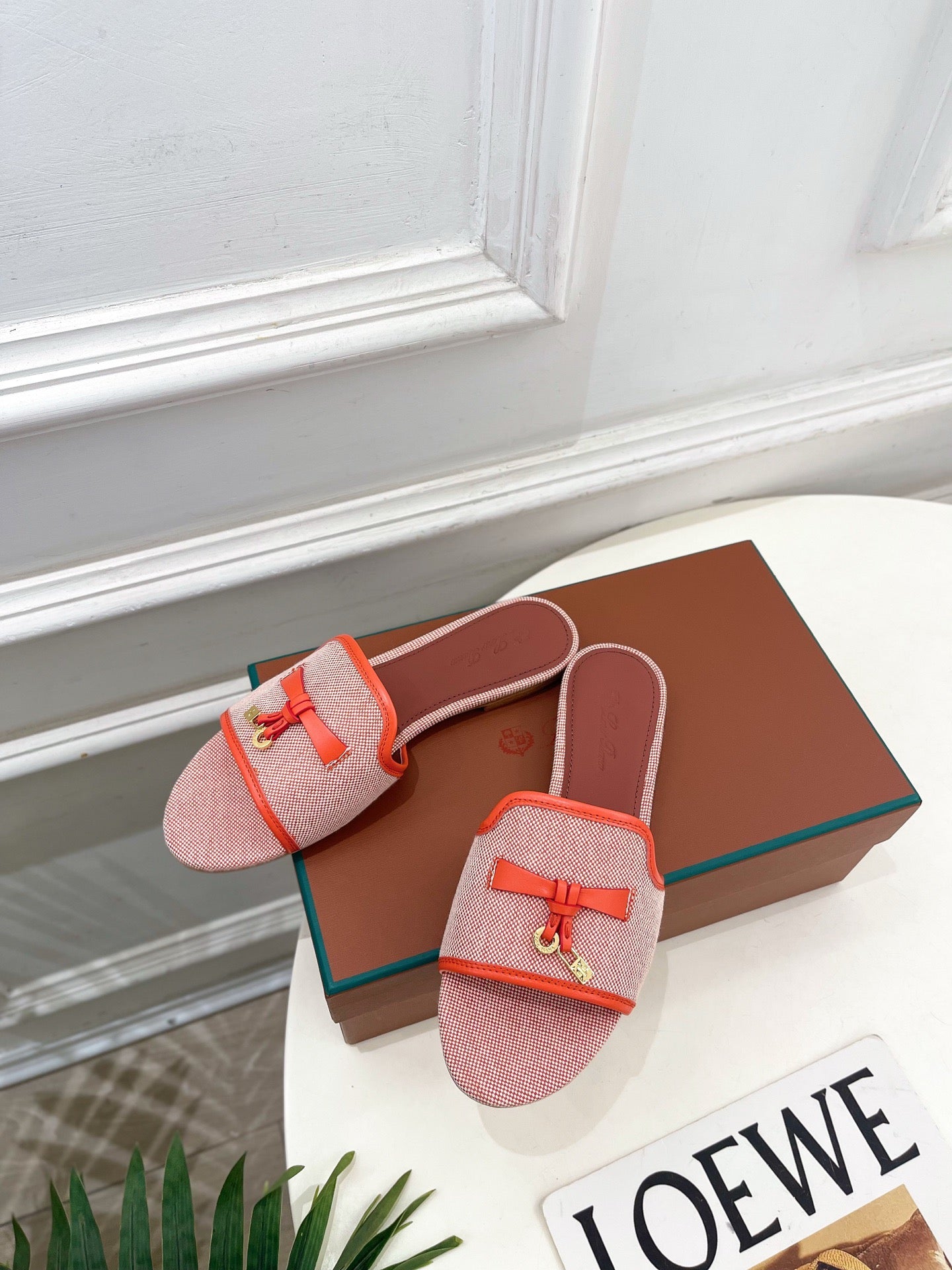 LP Sandals