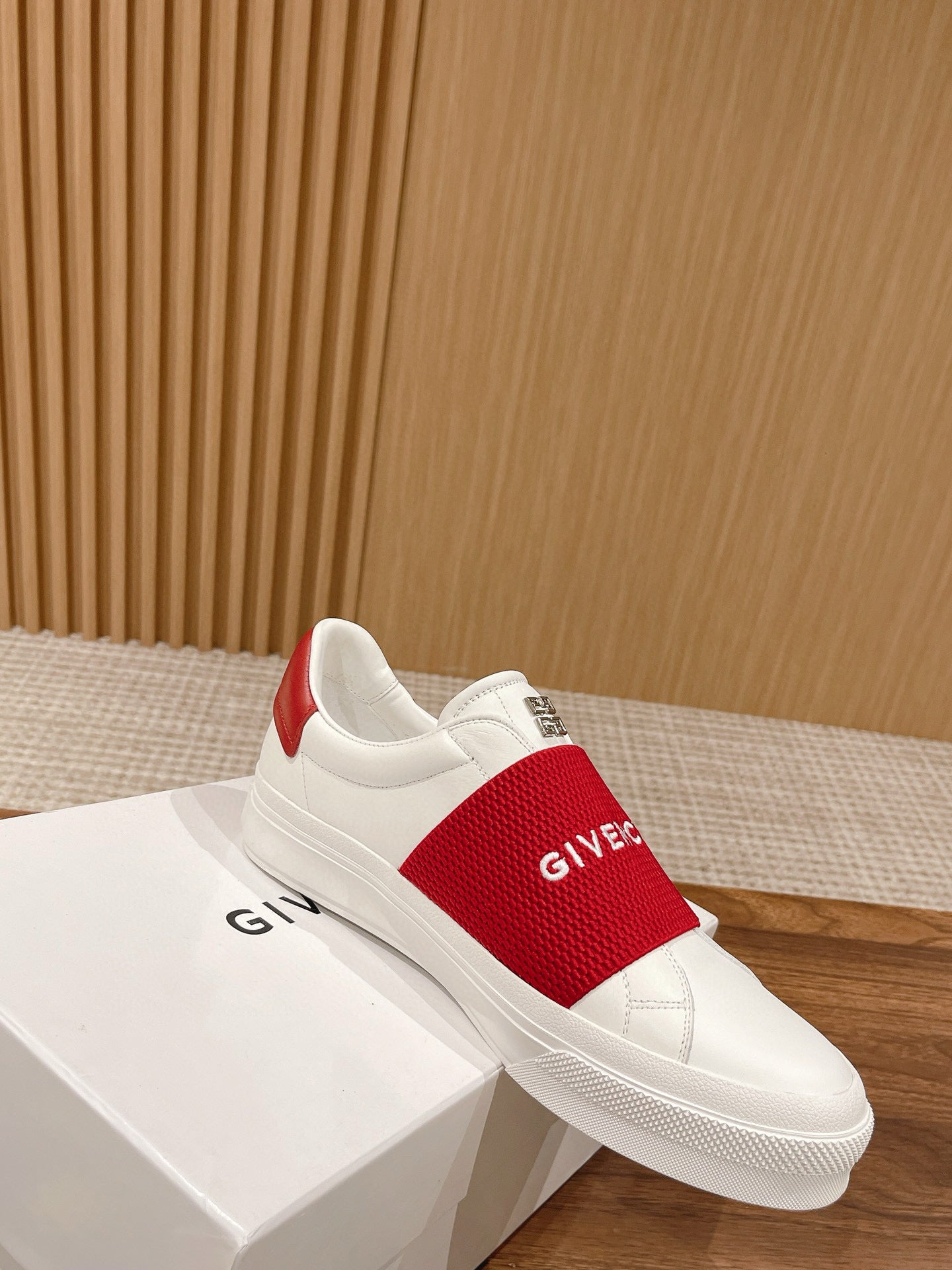 Givenchy Sneakers