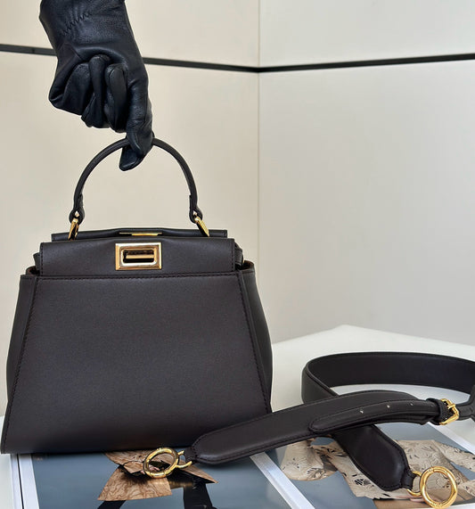 Fendi Peekaboo Bag (23x12x19 cm)