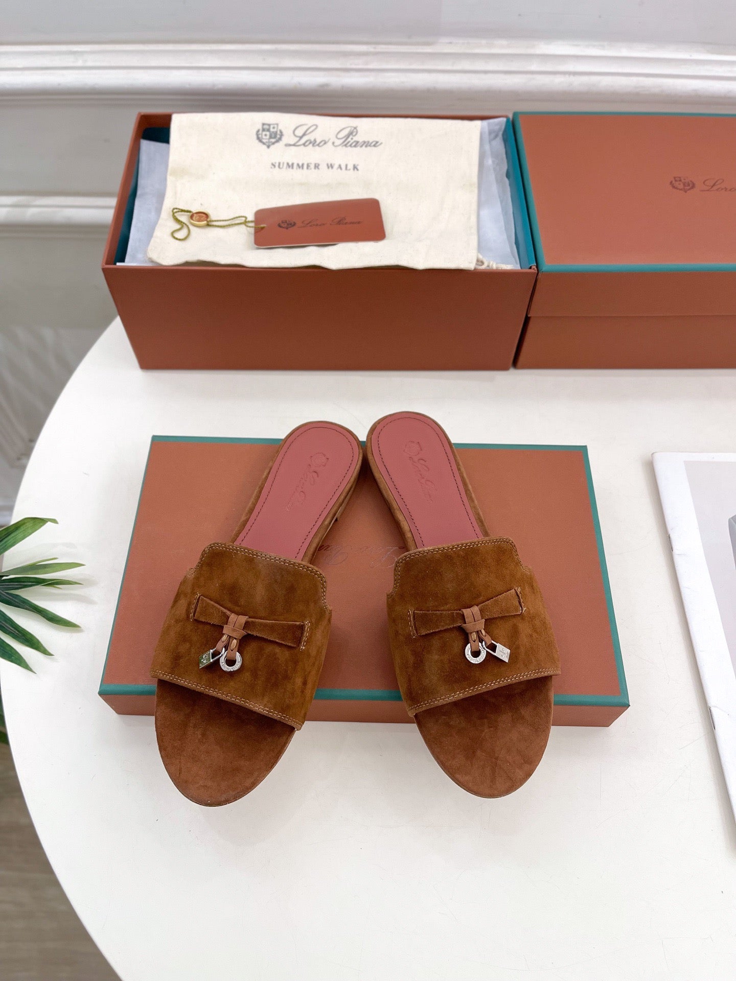 LP Sandals