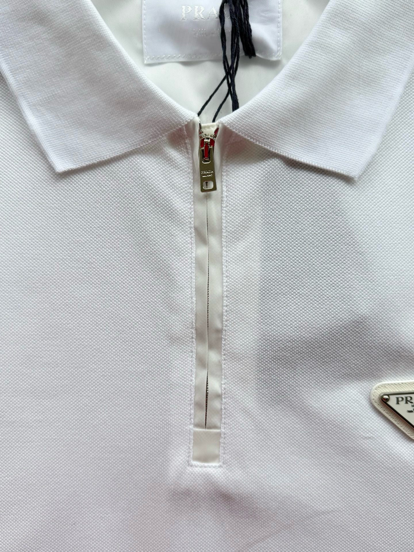 Prada T-Shirt