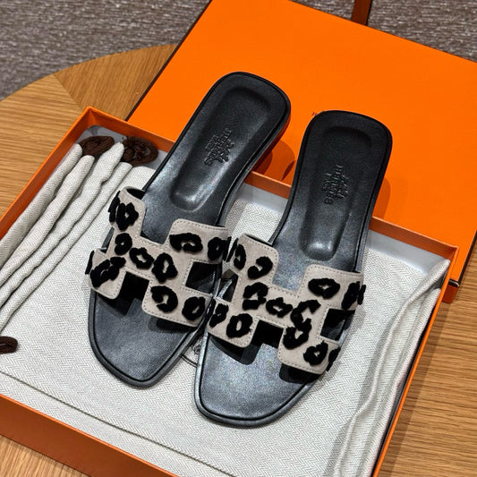 Hermes Slippers