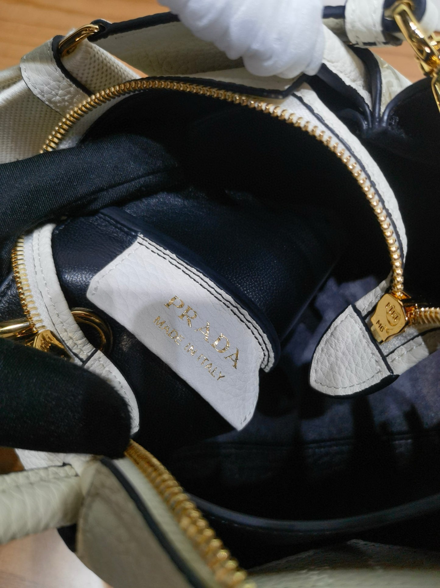 PD Small Leather Tote Bag 19.5x18x9cm