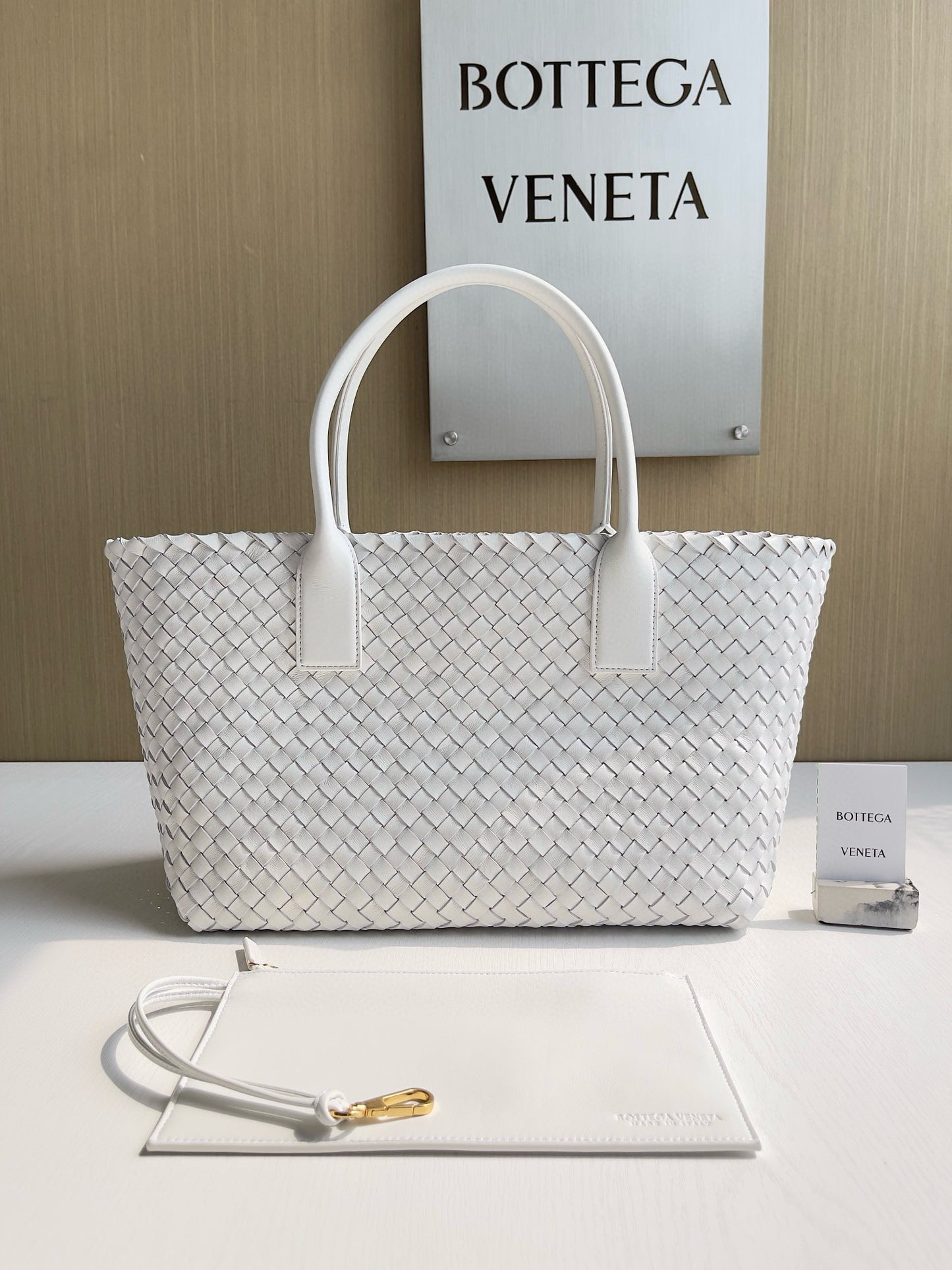 BV Cabat Tote Bag