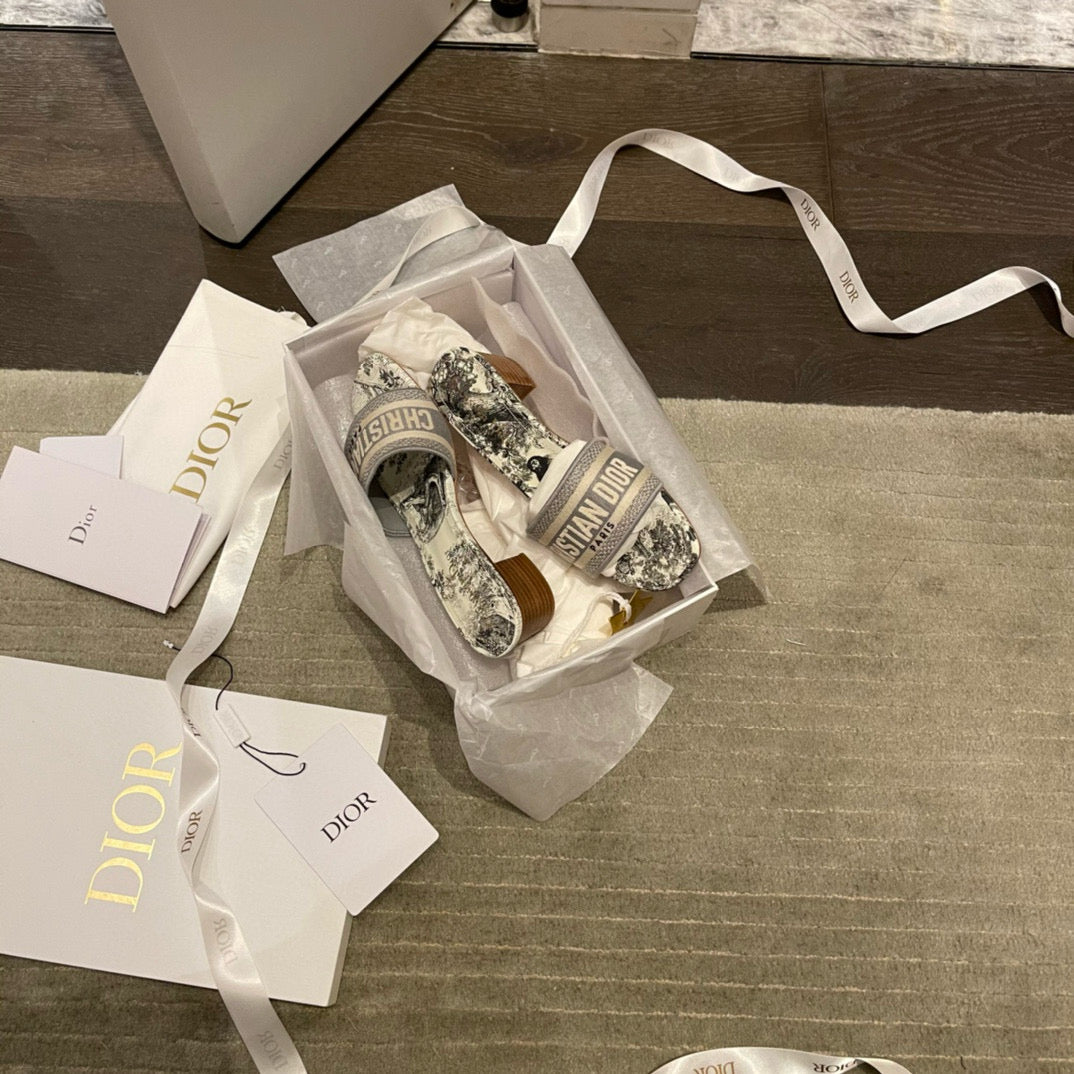 Dior Slides