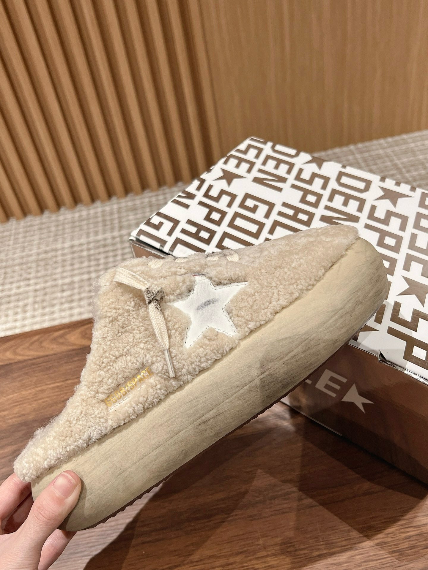 Golden Goose Sneaker