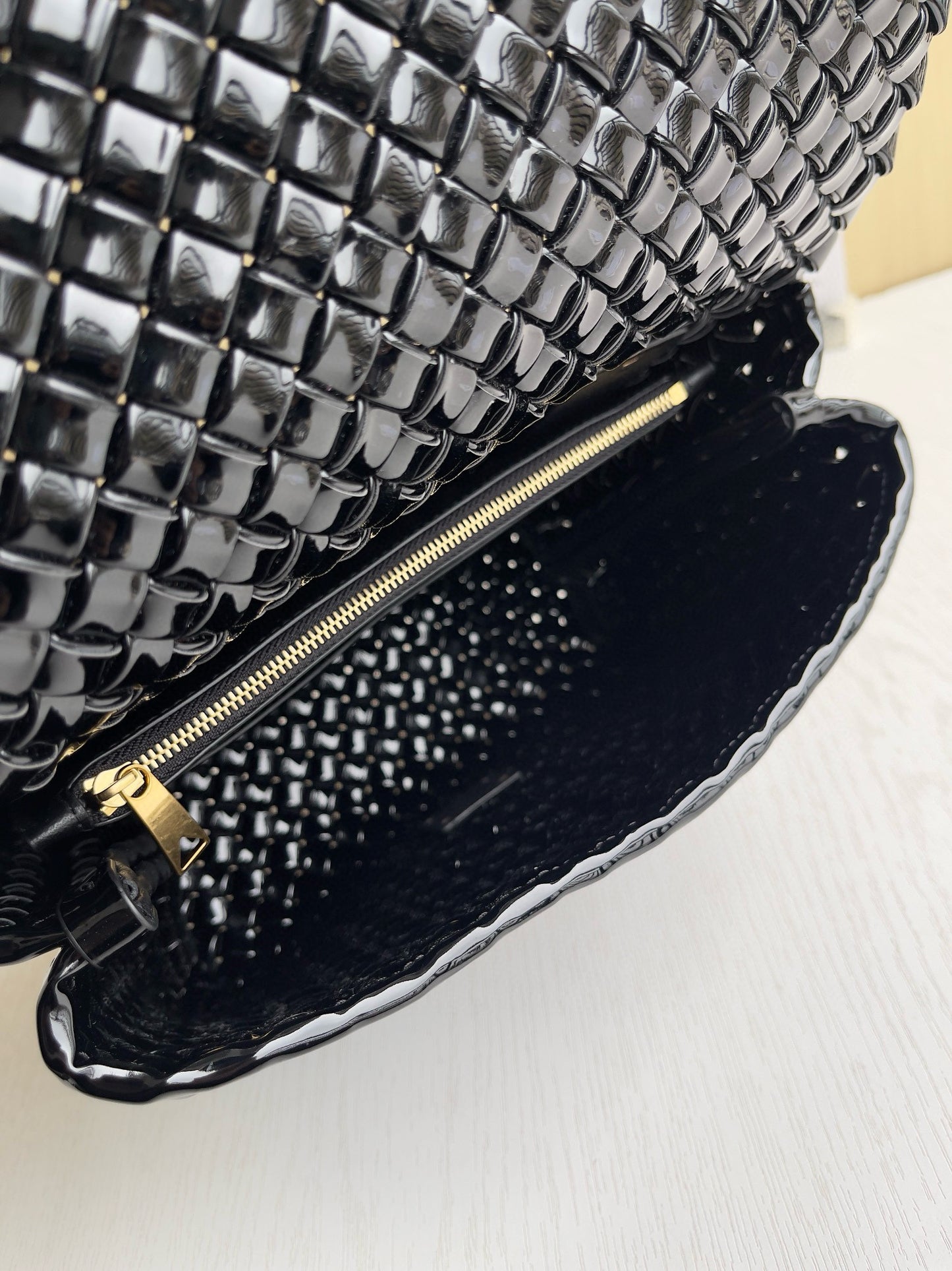 BV Nappa Intrecciato Patti Handbag 26x13x20.5cm