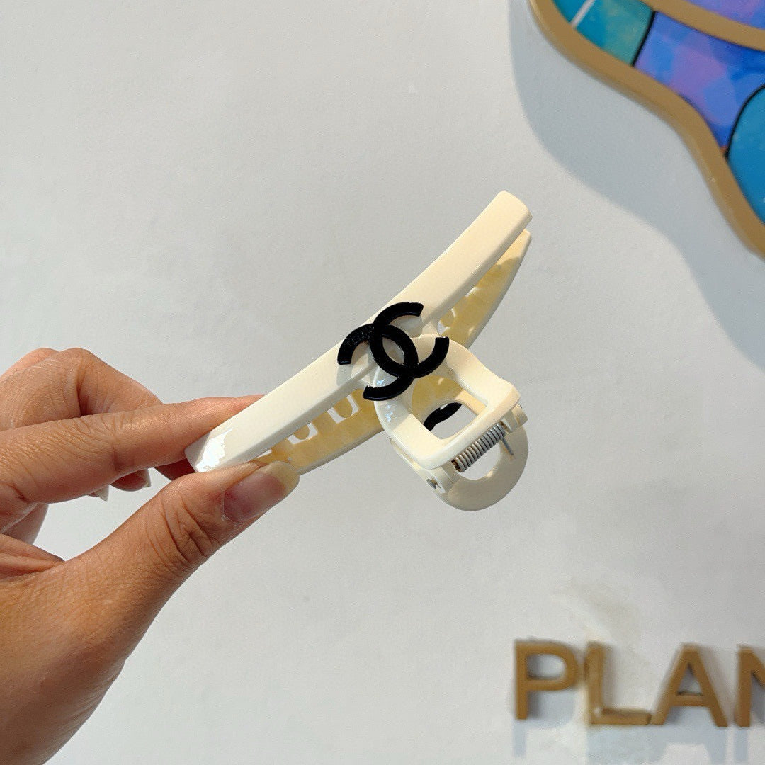 Chanel Hairpin