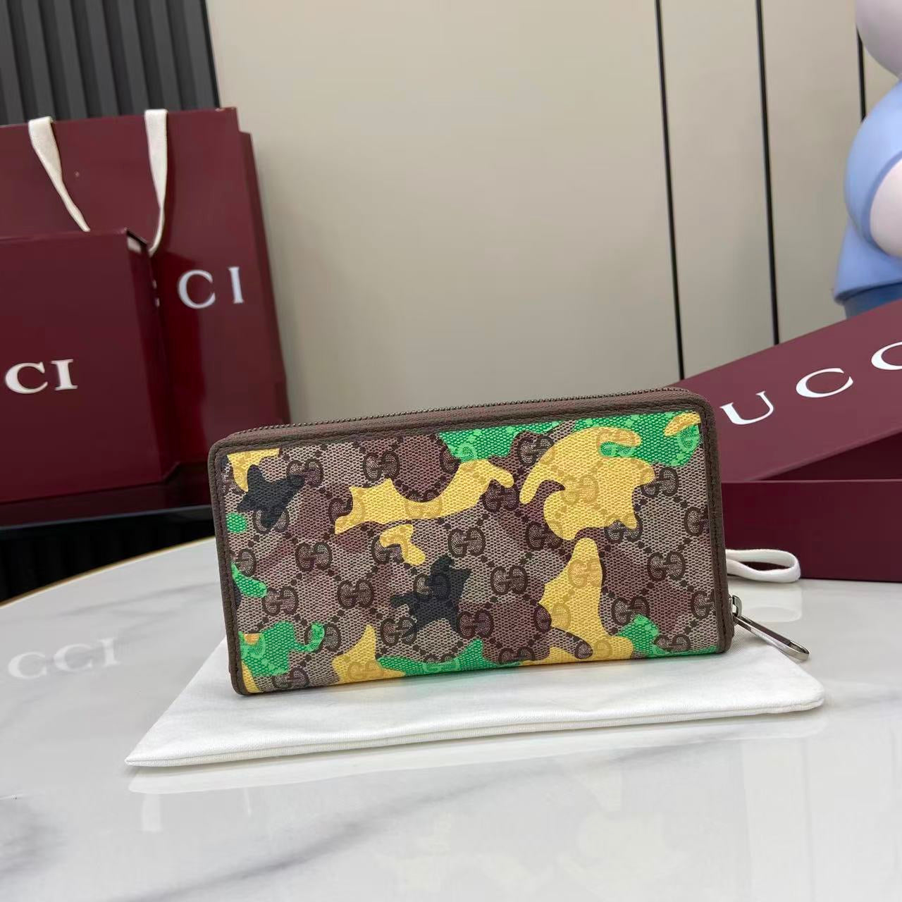 Gucci Long Zipped Wallet