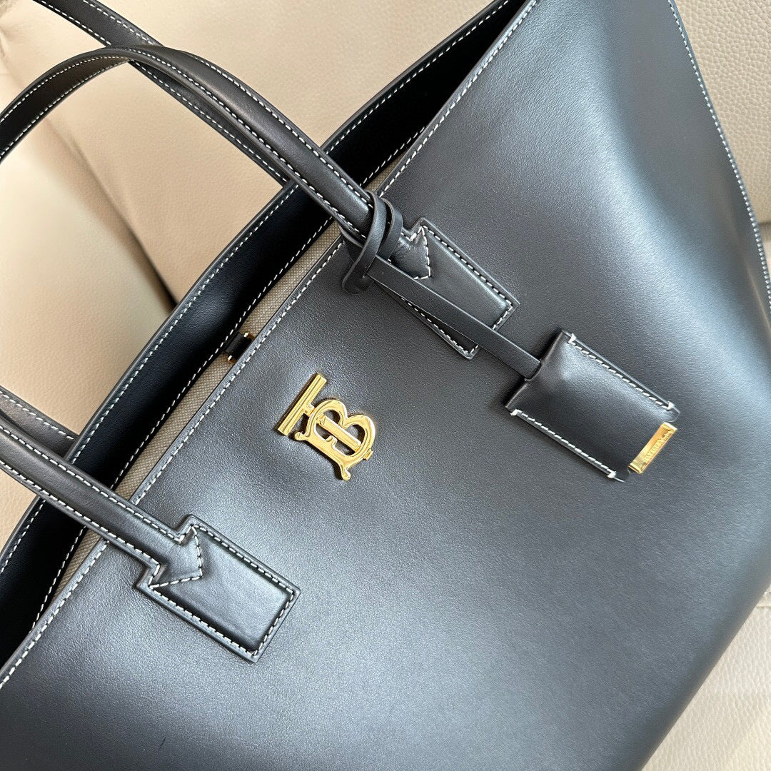 Burberry Tote