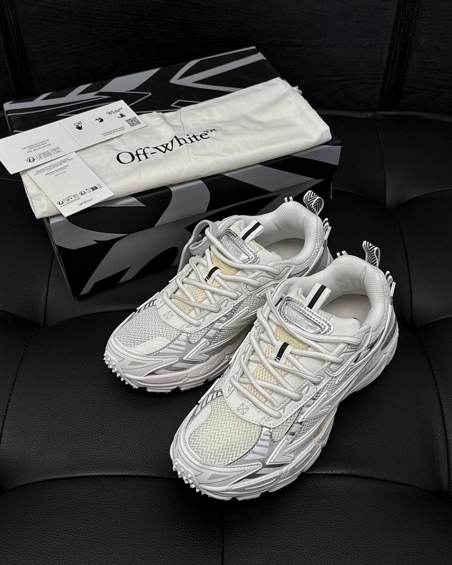 Off-White ODSY 1000 Sneaker