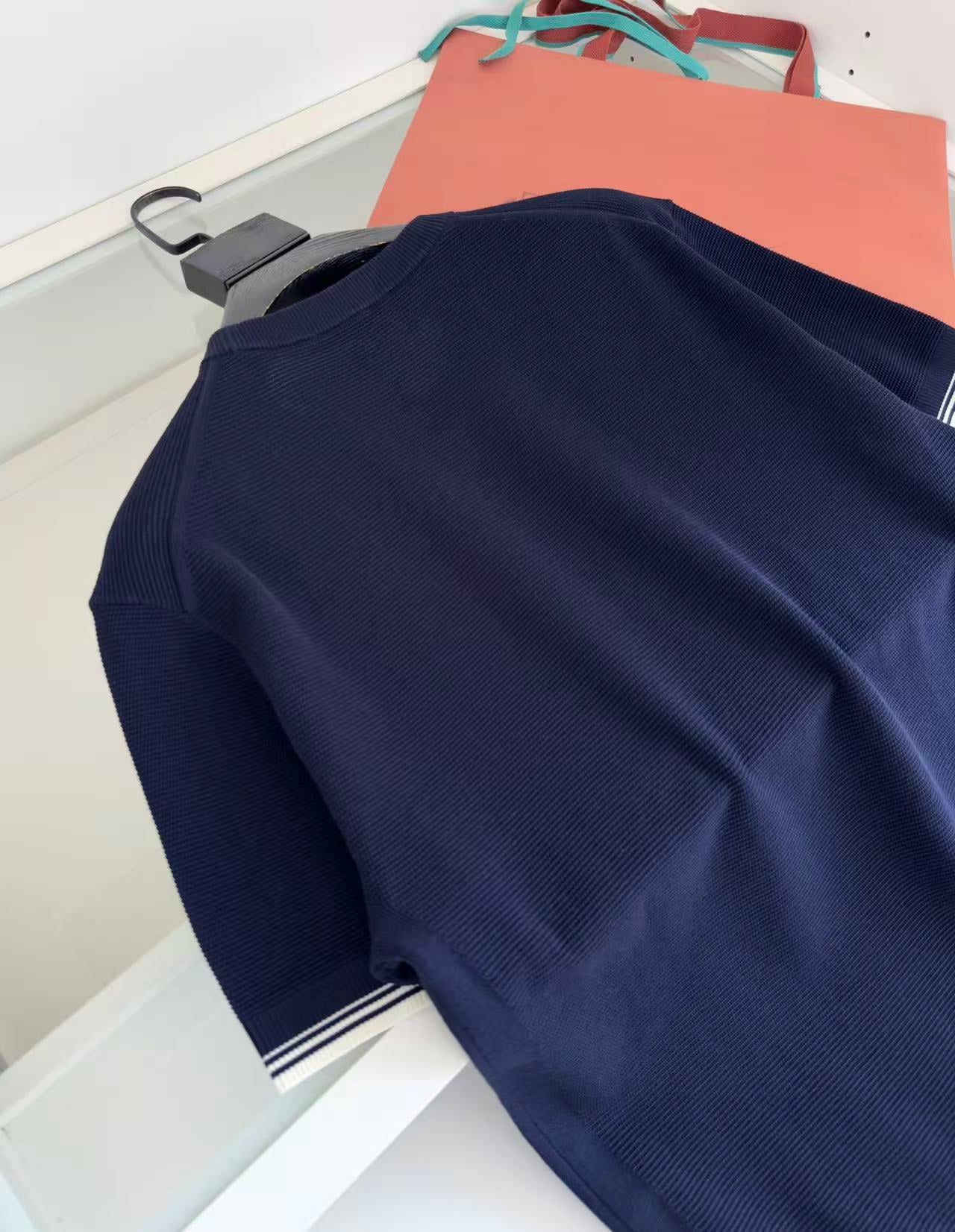 LP T-shirt