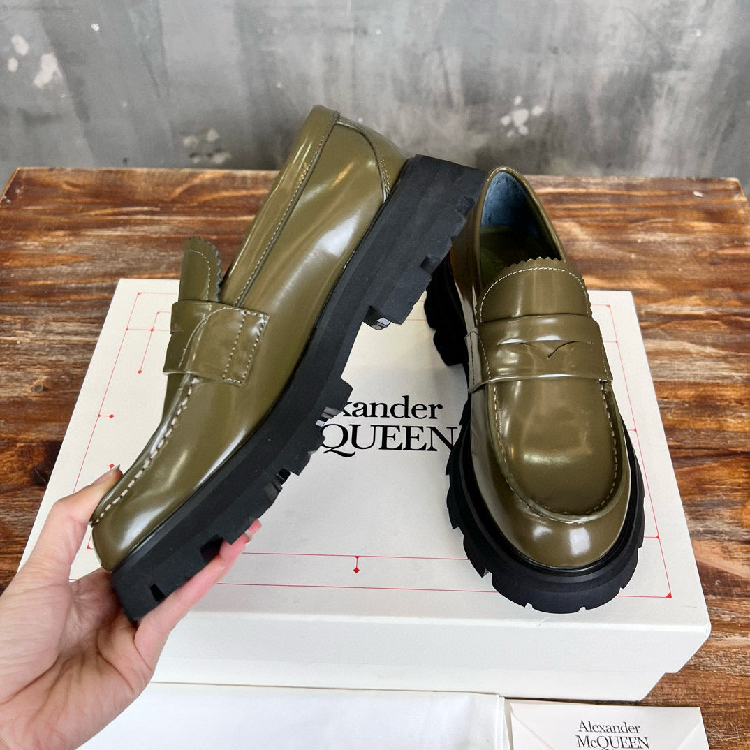 Alexander McQueen Loafer