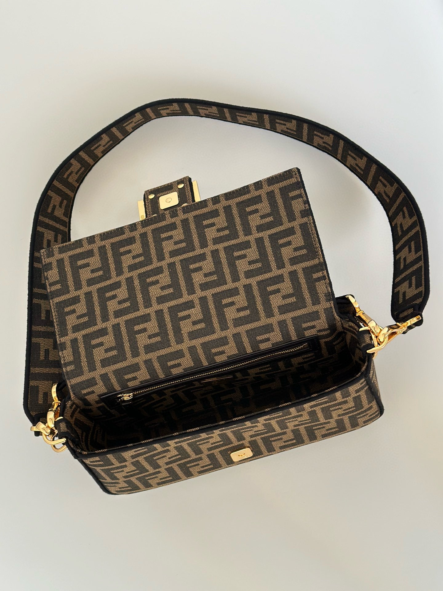 Fendi Baguette Tobacco Brown Bag