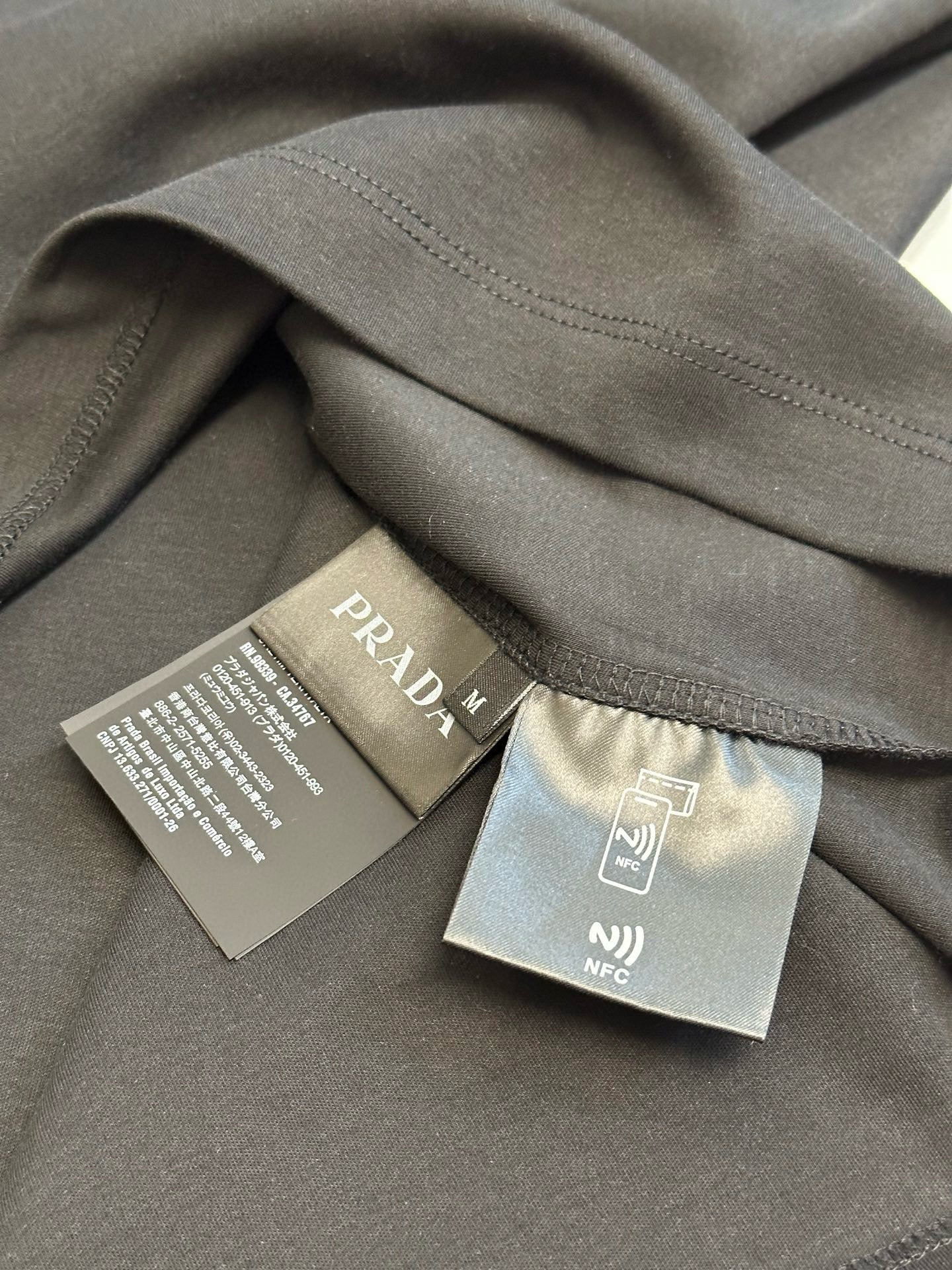 Prada T-Shirt