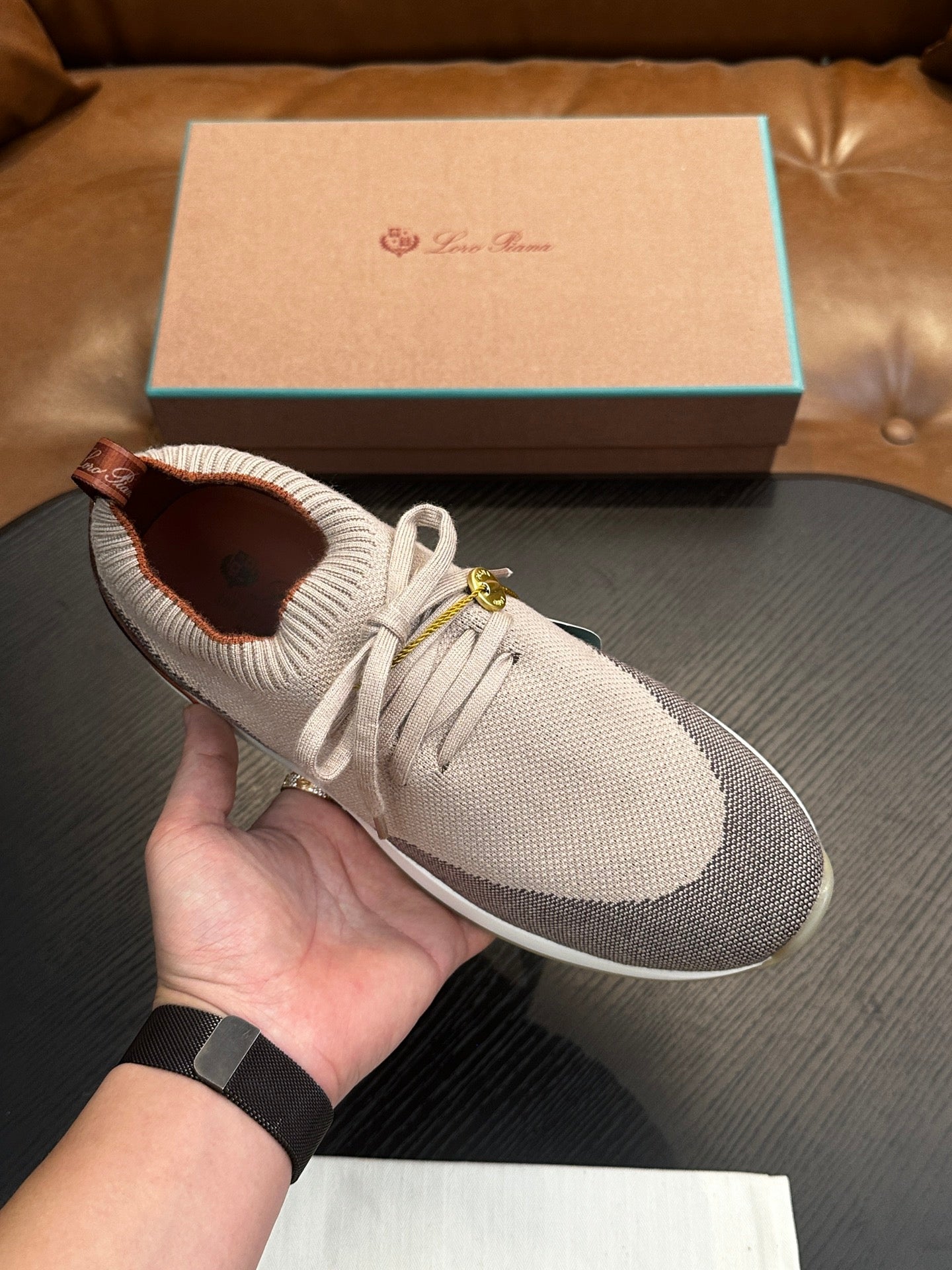 LP Sneakers