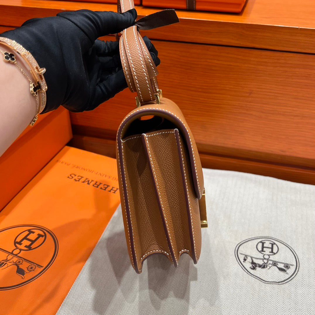 Hermes Constance 19