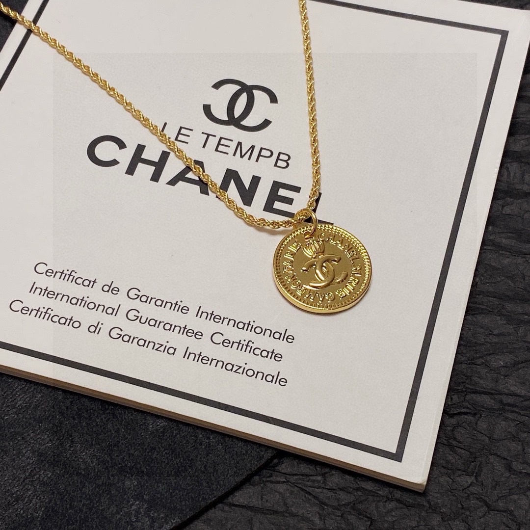 Collar Chanel