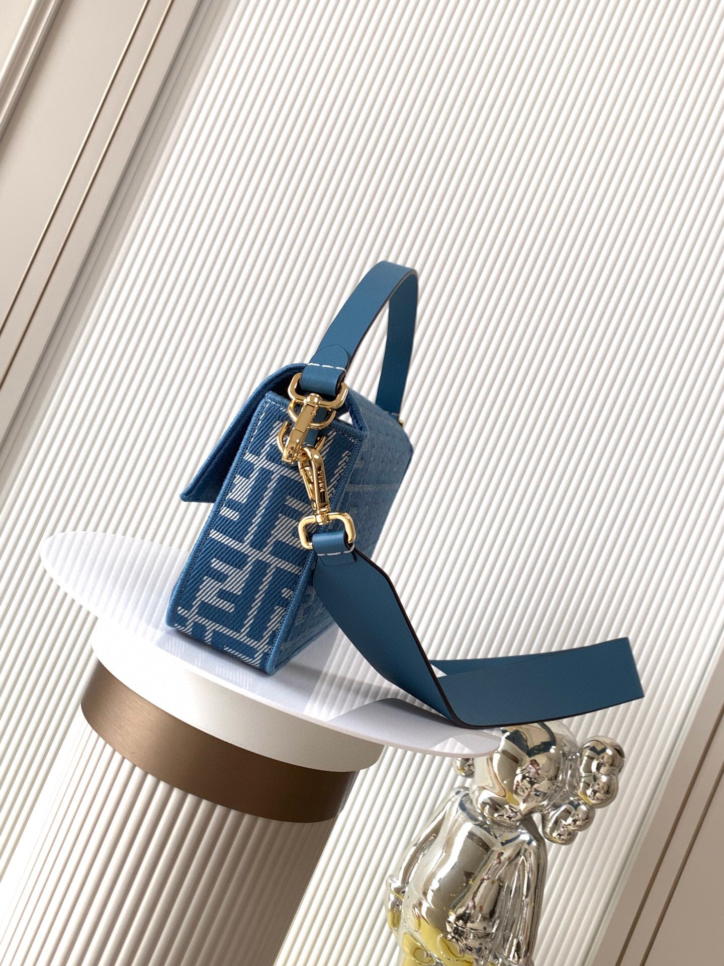 Fendi Baguette bag (Medium)