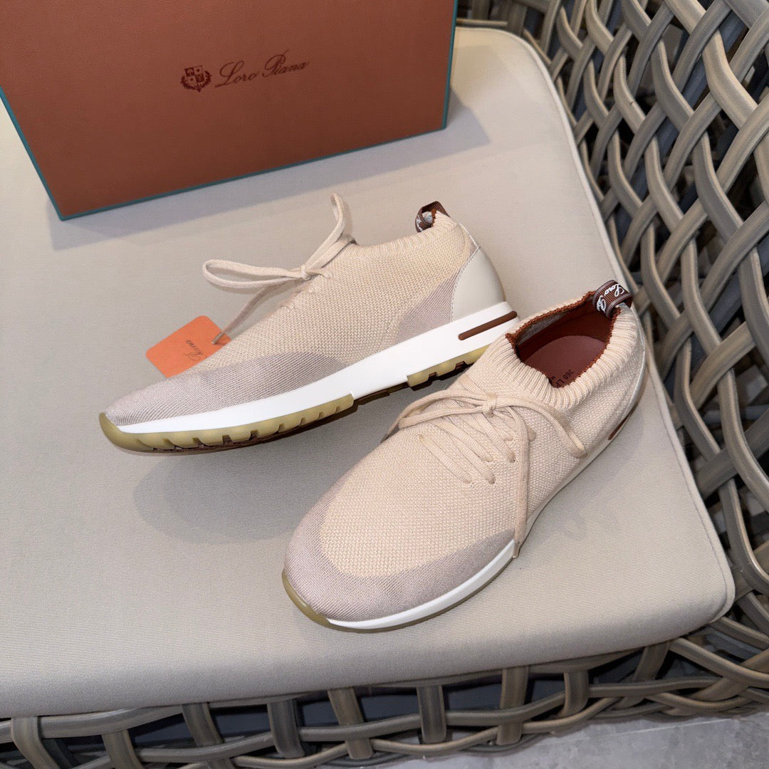 LP Sneakers