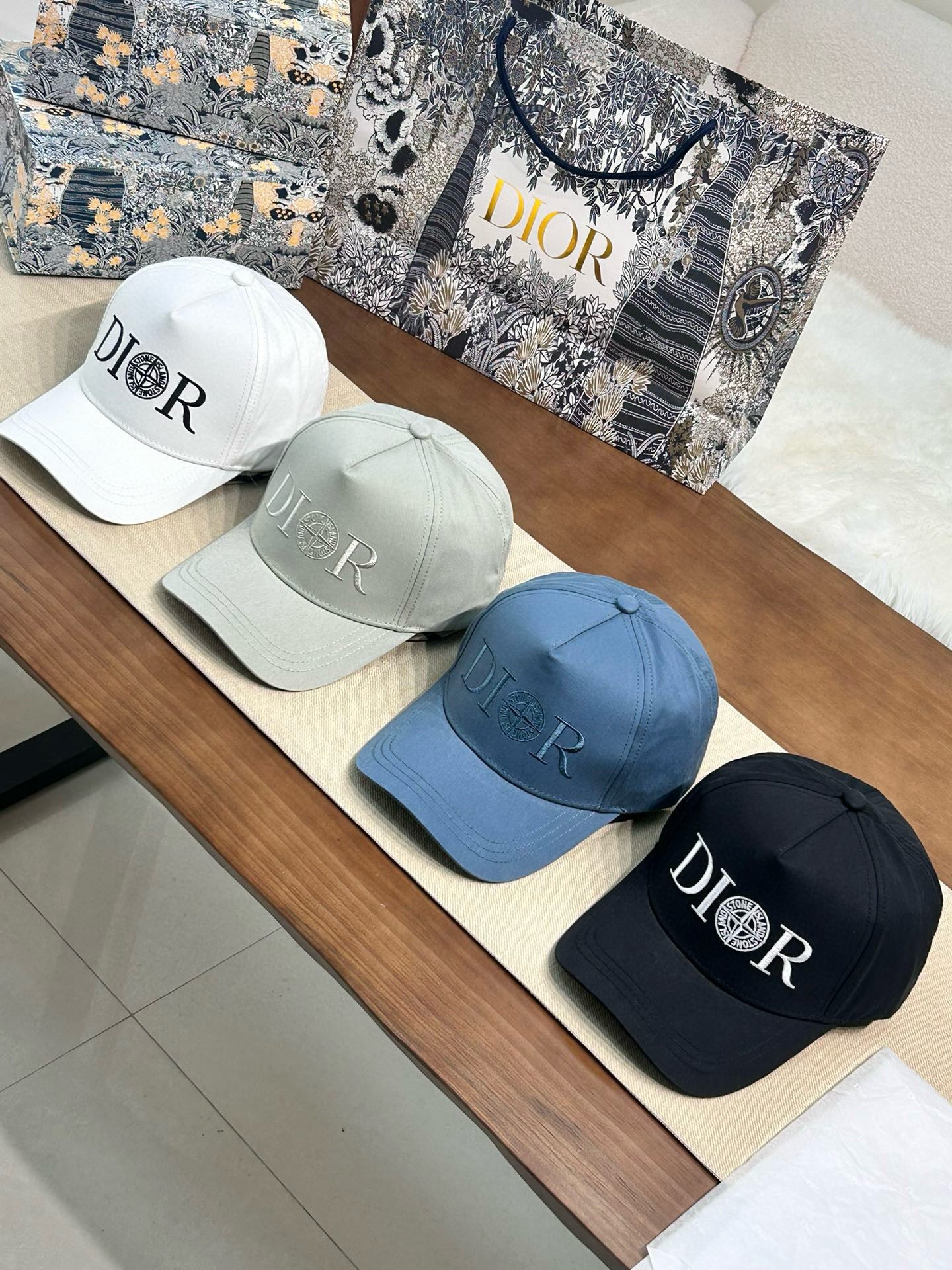 Dior Cap