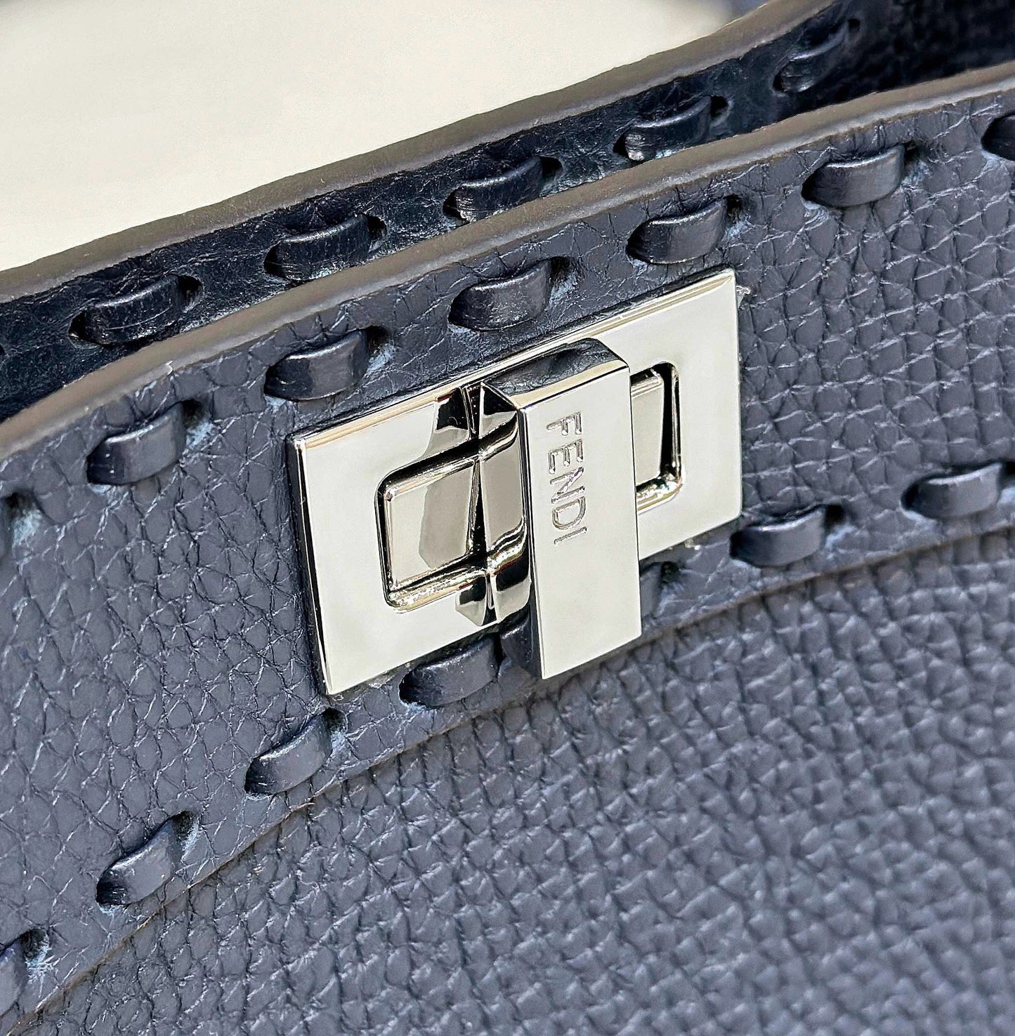 Fendi Peekaboo Bag (23.5x12x20 cm)