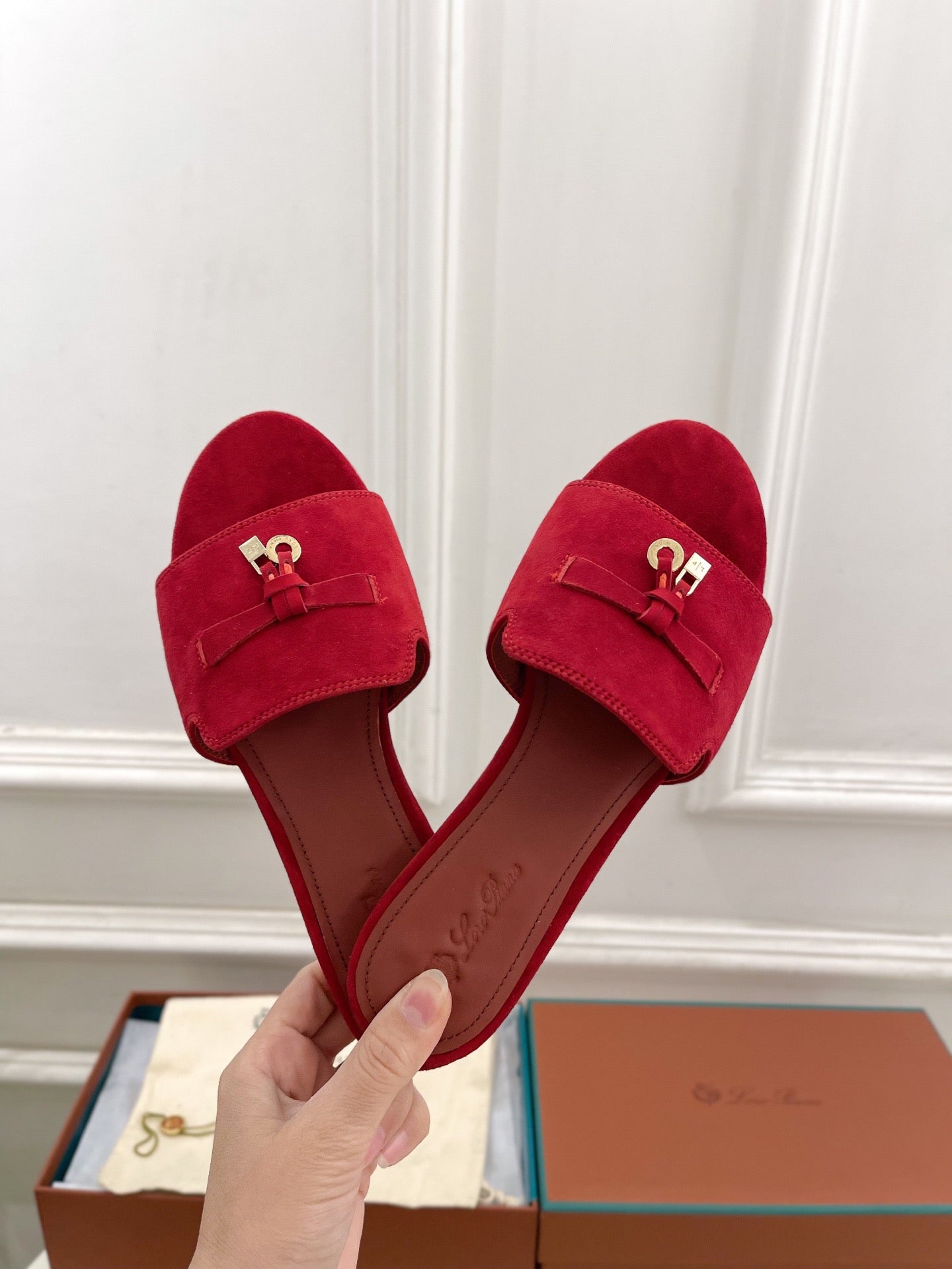 LP Sandals