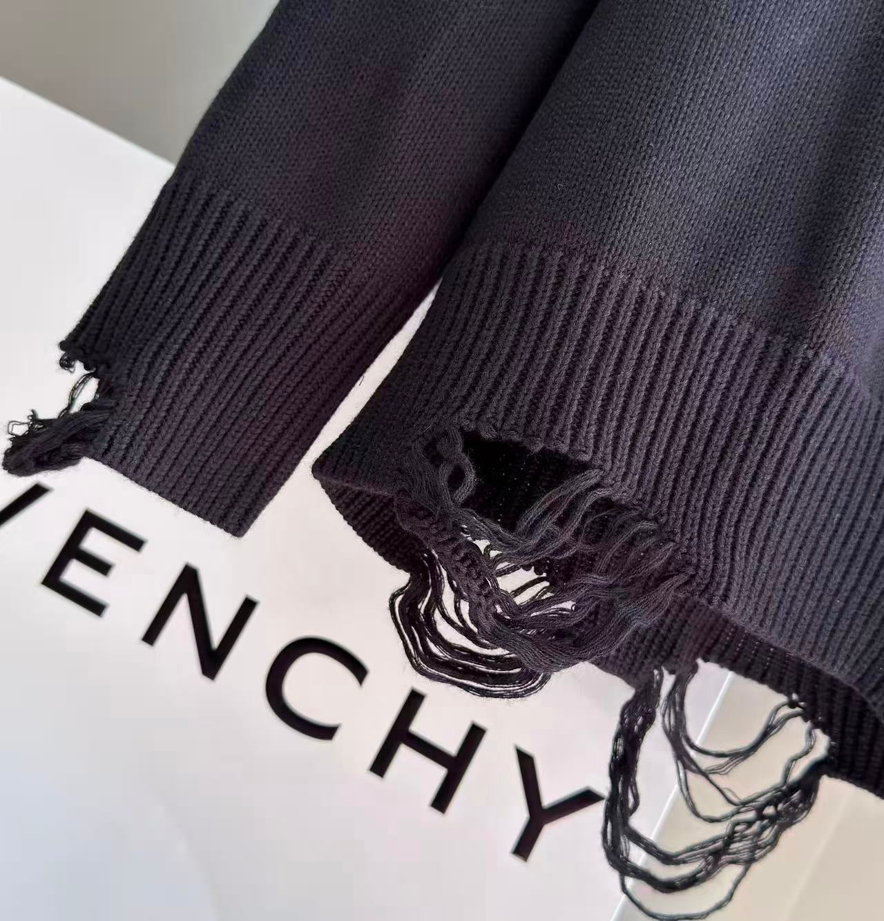 Givenchy Cardigan