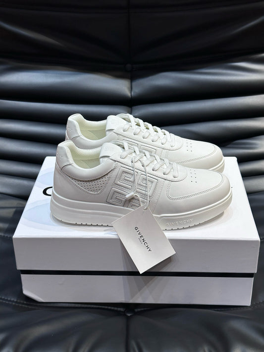 Givenchy Sneakers