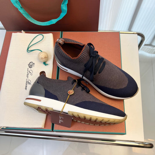 LP Sneakers