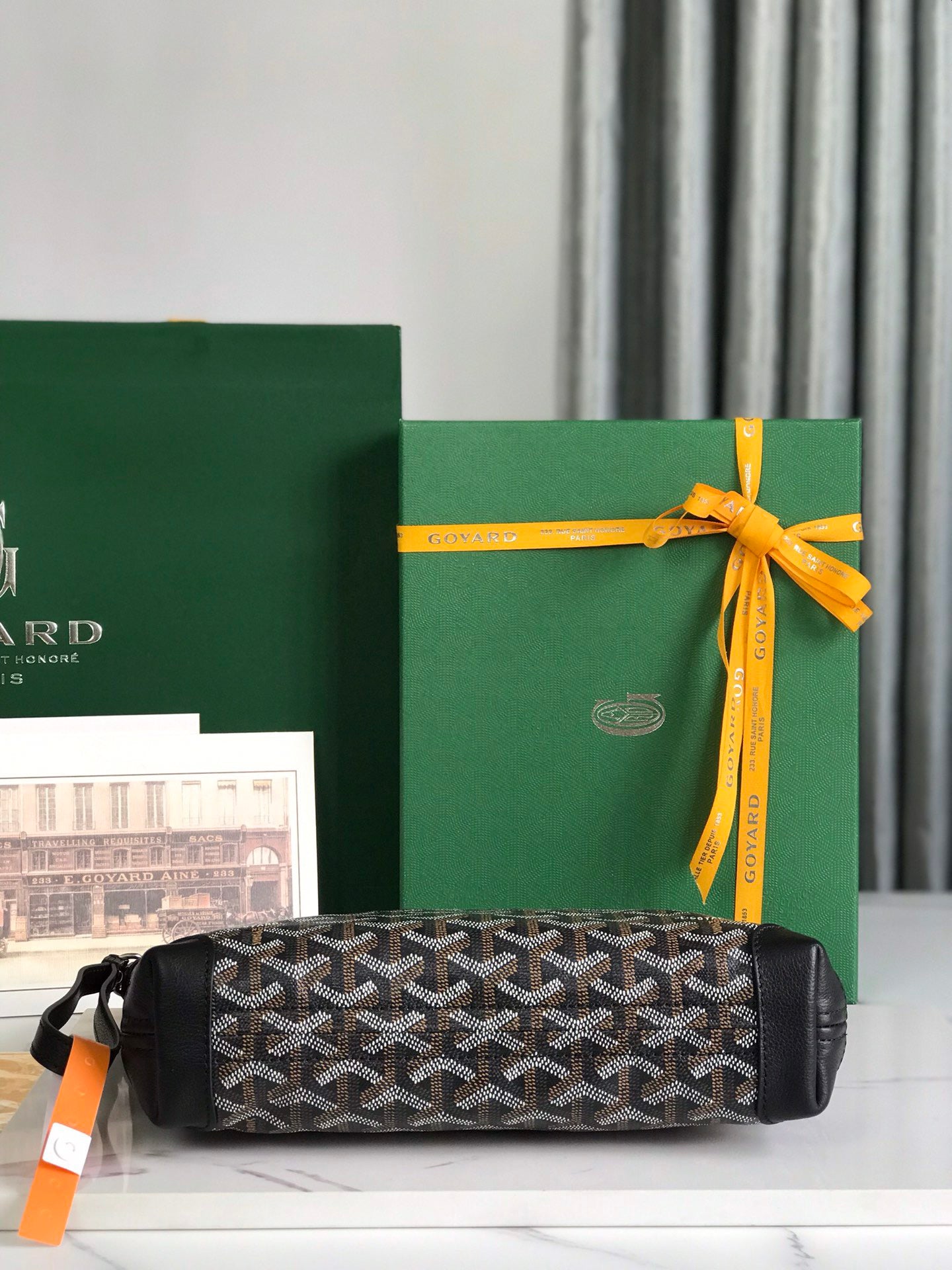 Goyard Conti
