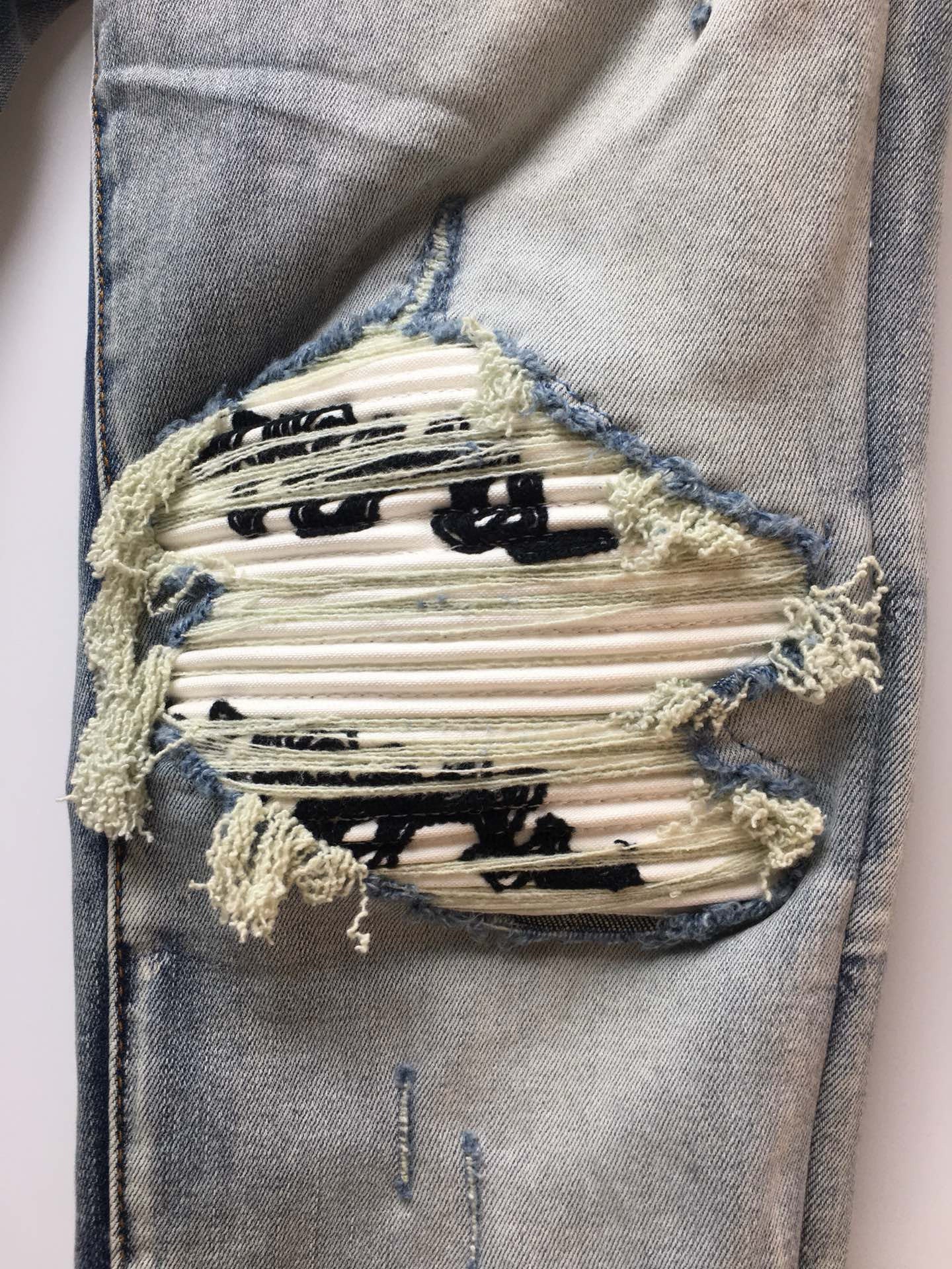 Amiri Jeans