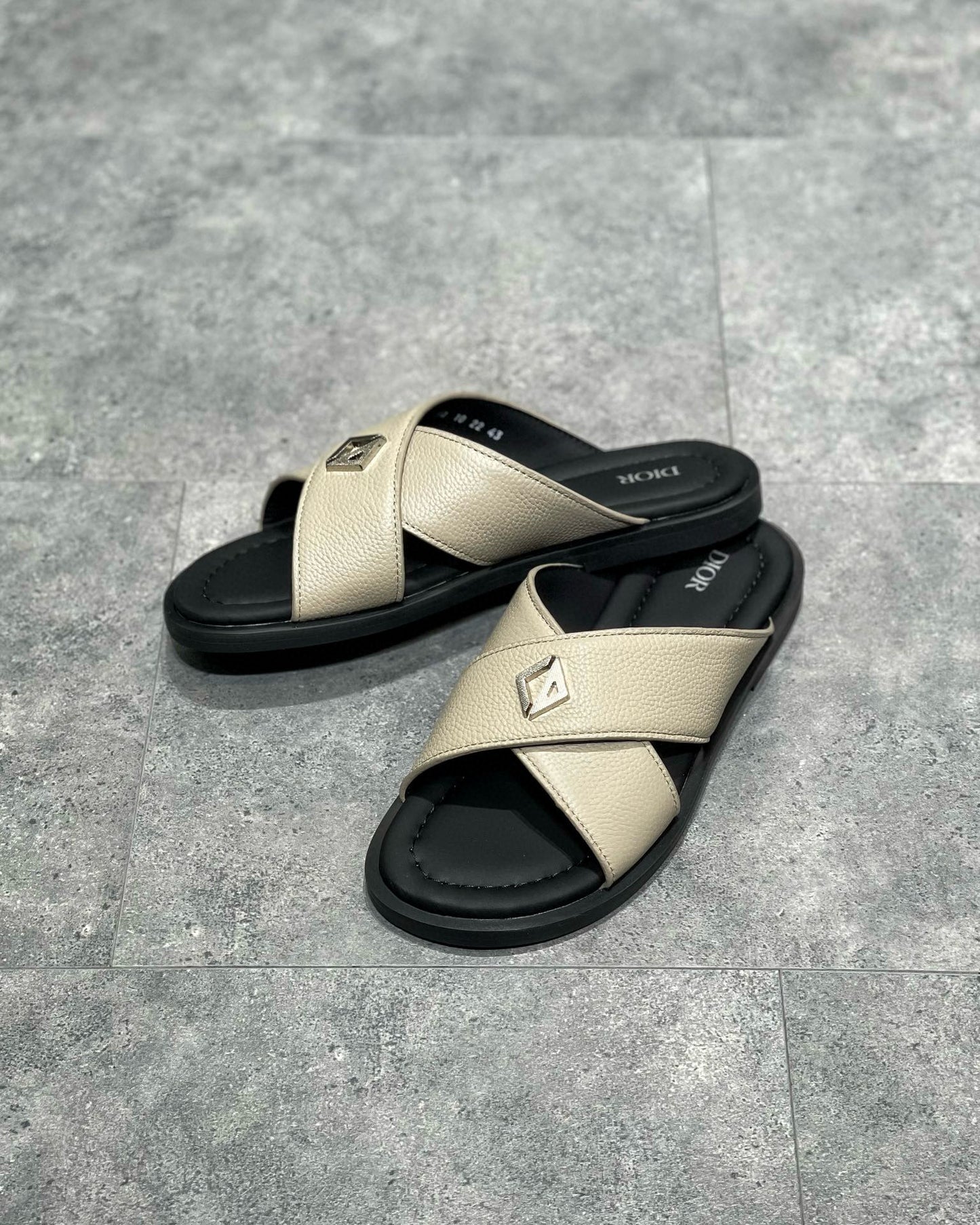 CD SANDALS