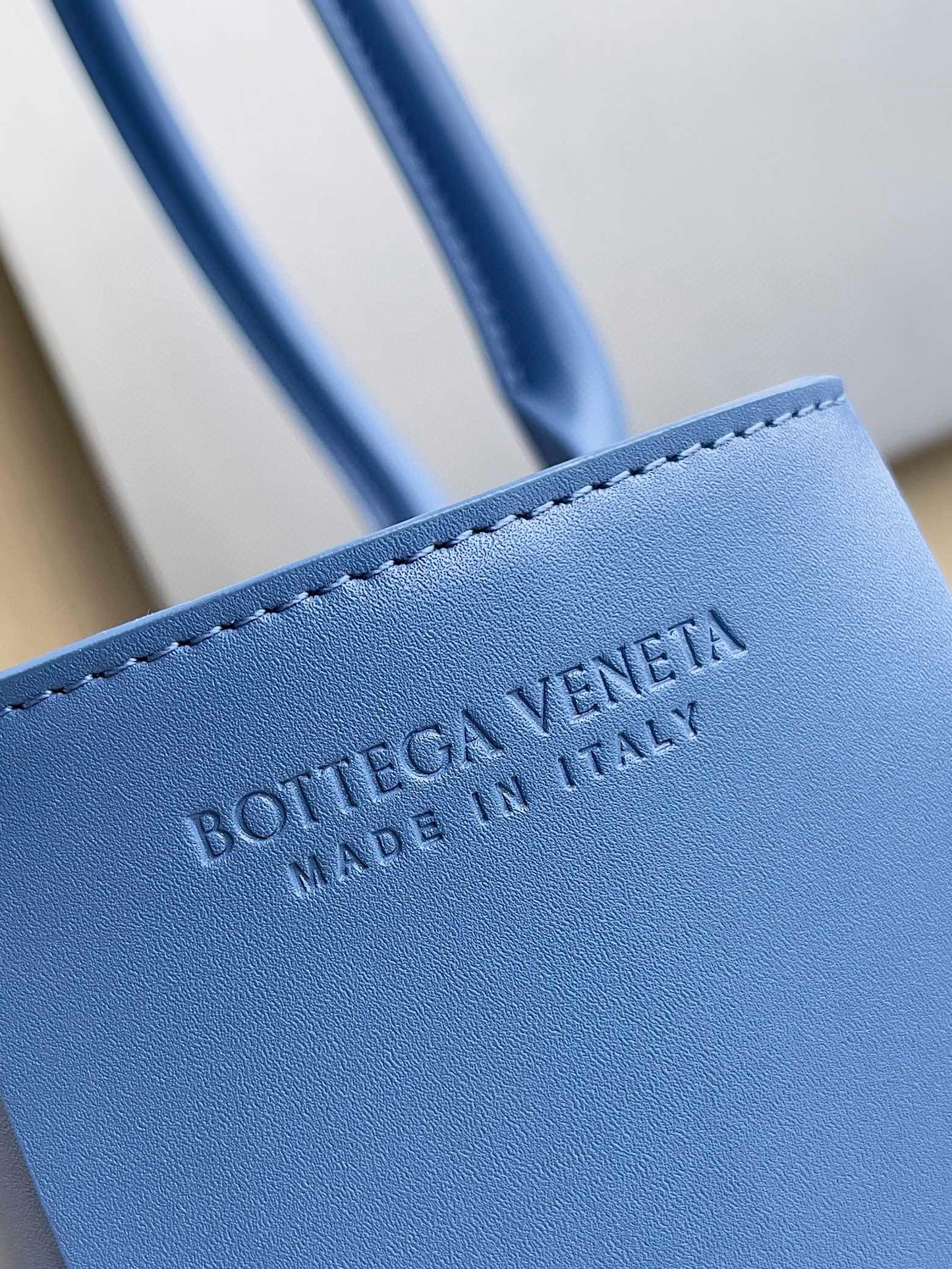 BV Arco Tote Bag