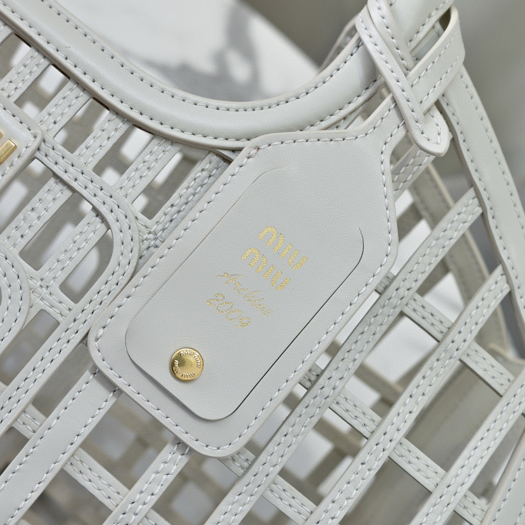 Miu Miu basket Bag