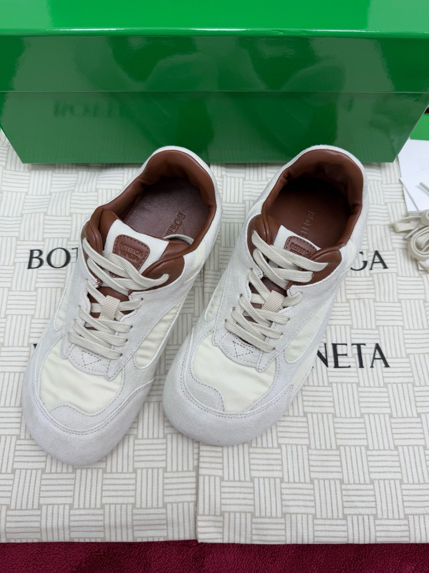 BV Sneakers