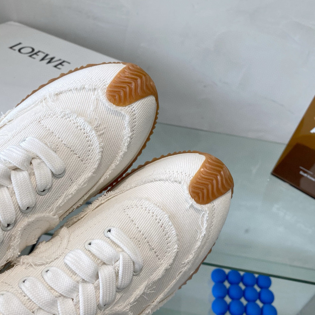 Loewe Sneakers