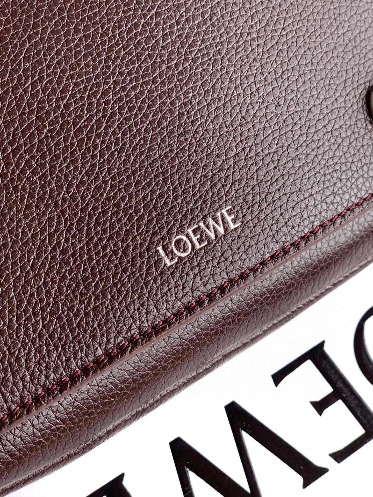 Loewe Messenger Bag 20x12.5x6CM