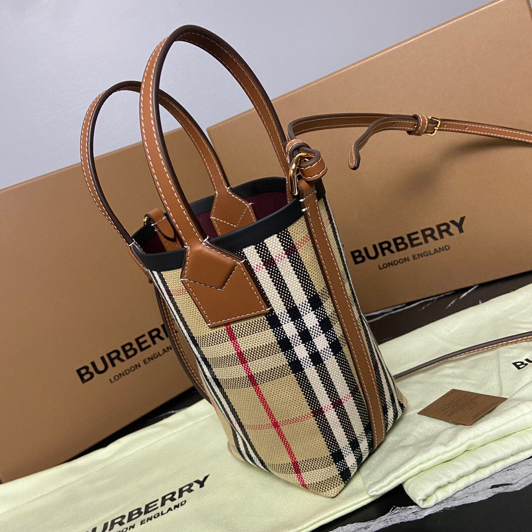 Burberry Tote