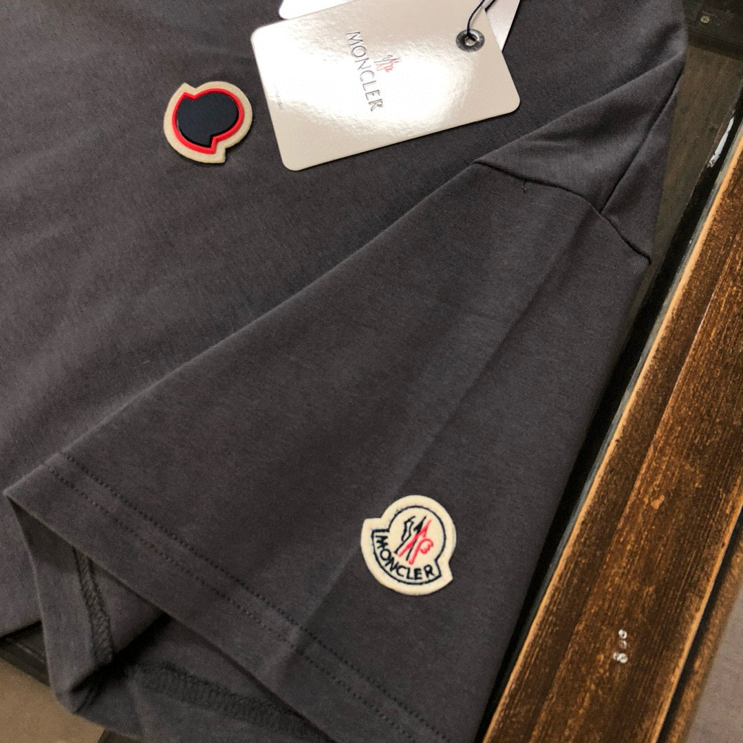 Moncler T-shirt