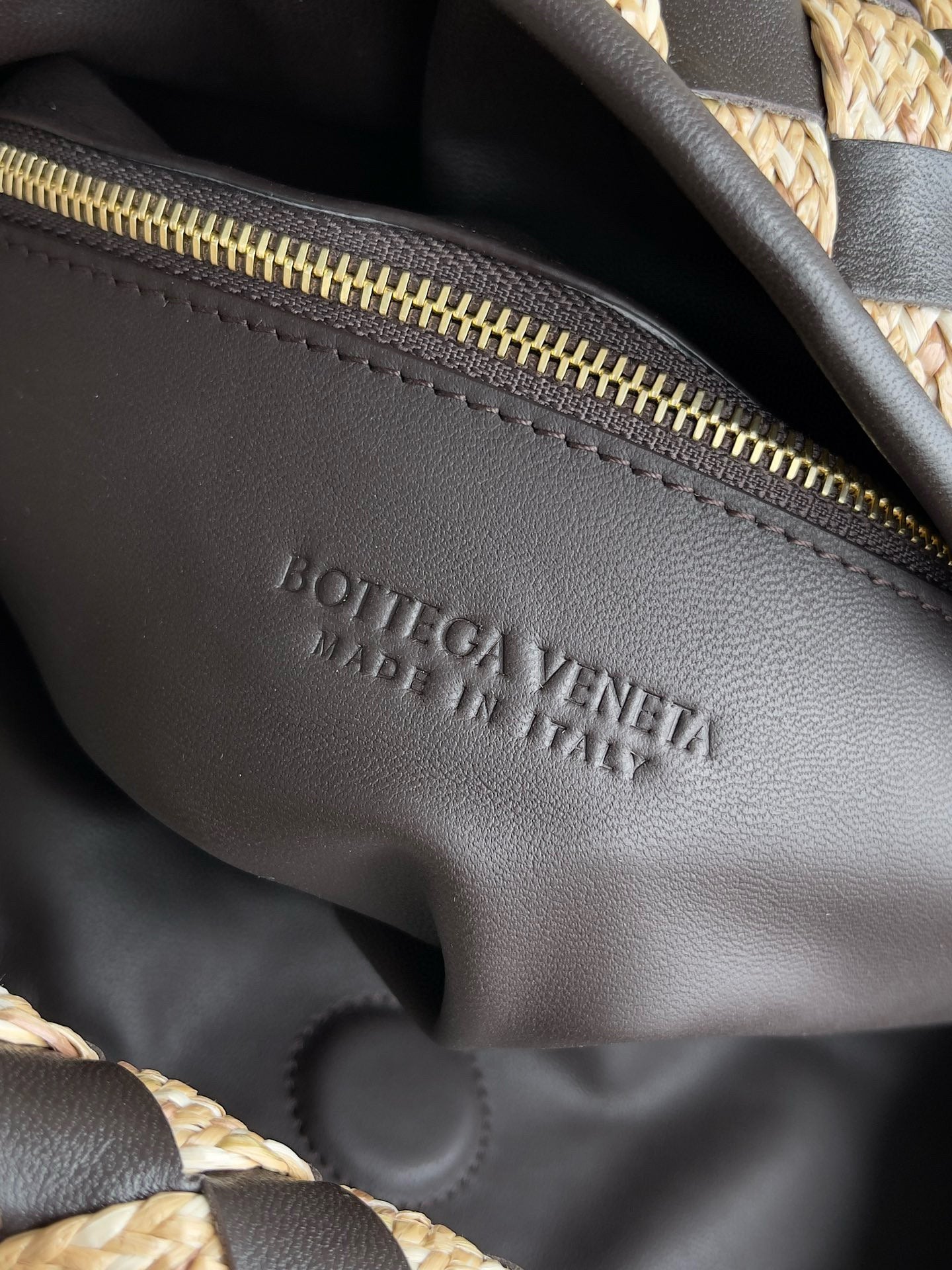 BV Hop Shoulder Bag 54x24x13cm