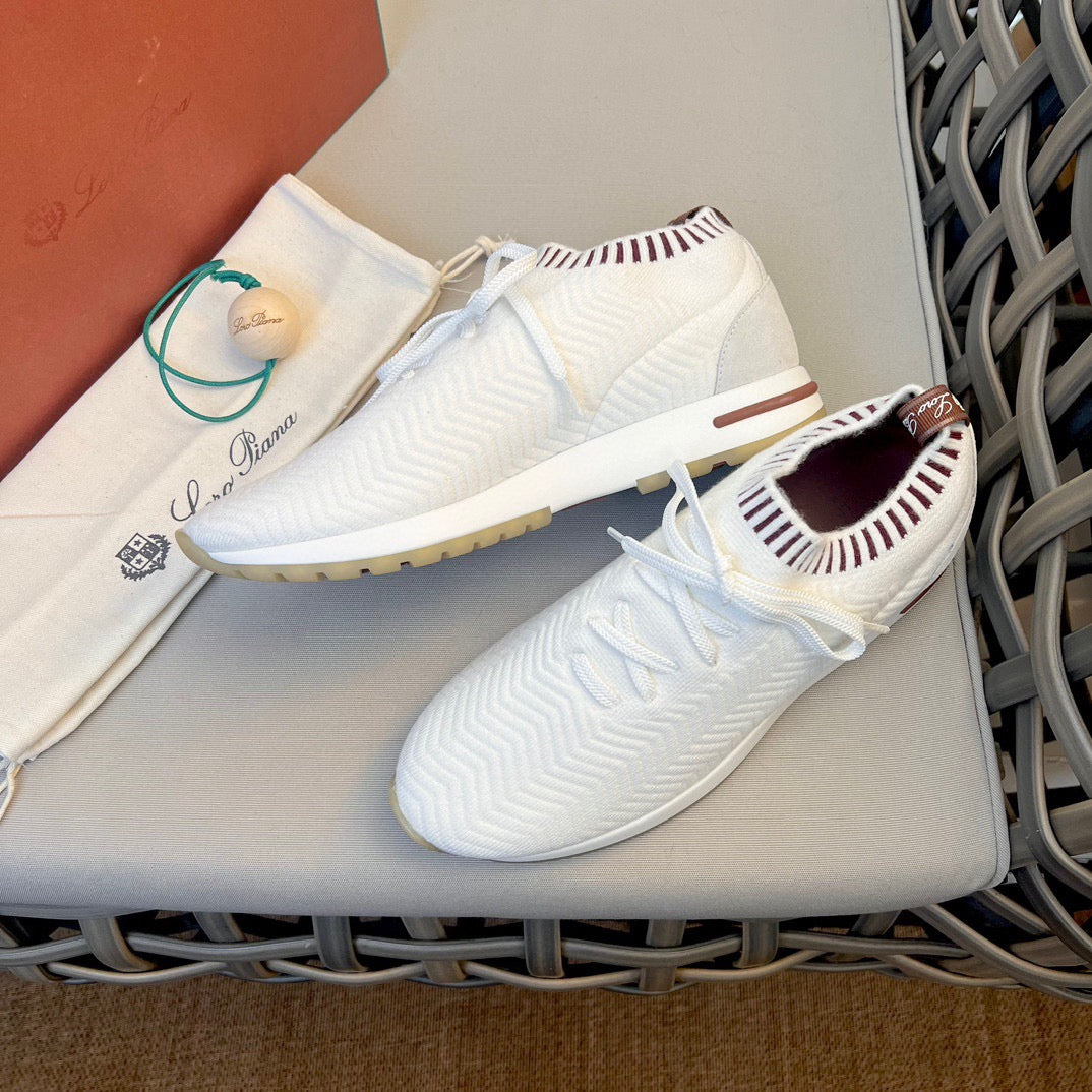 LP Sneakers