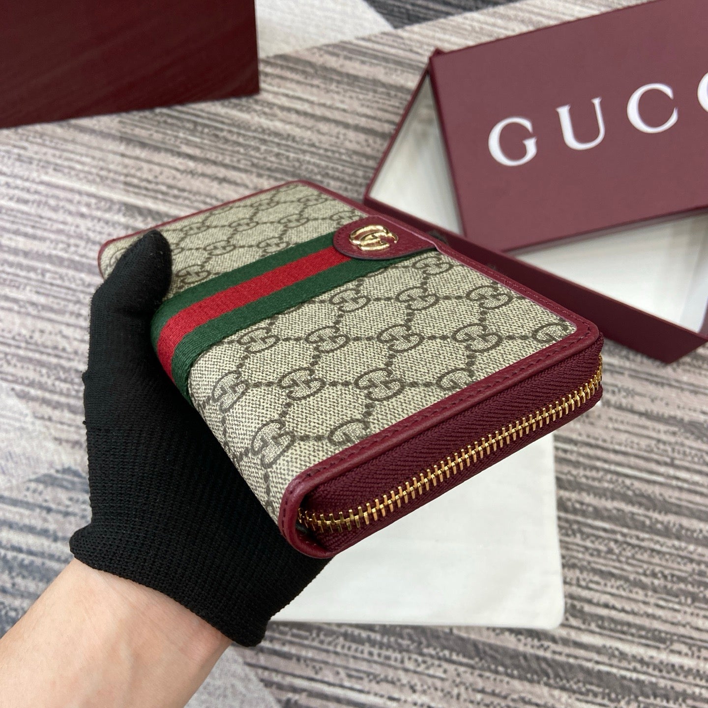 Gucci Long Zipped Wallet