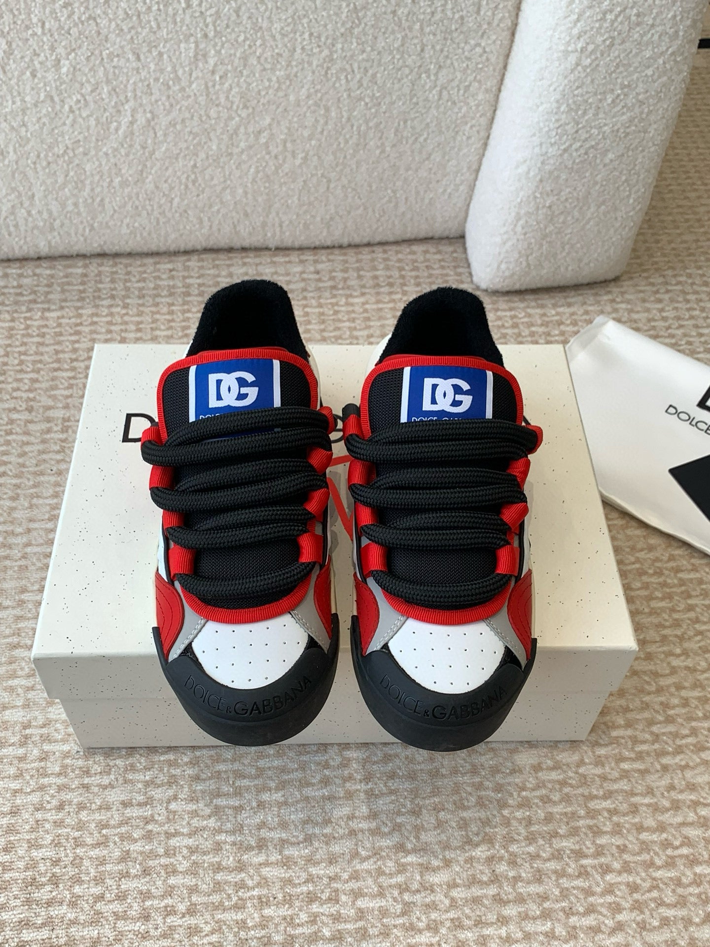 DG Sneakers
