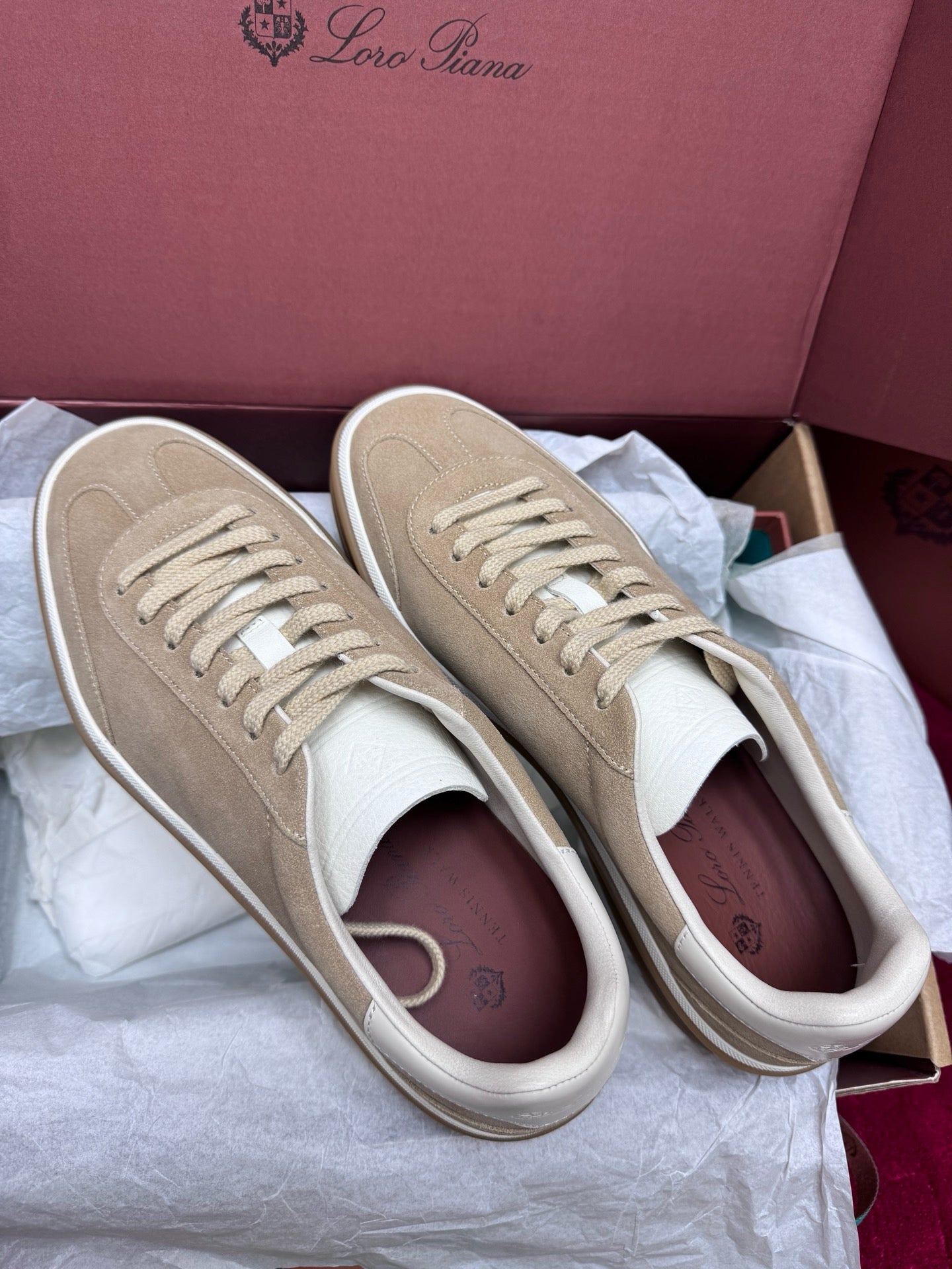 LP Sneaker